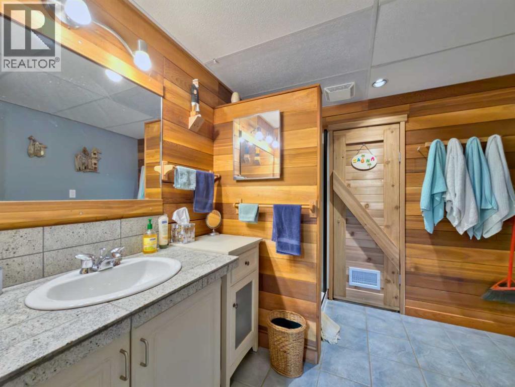 109 Adanac Rise, Hillcrest, Alberta  T0K 1C0 - Photo 36 - A2272106