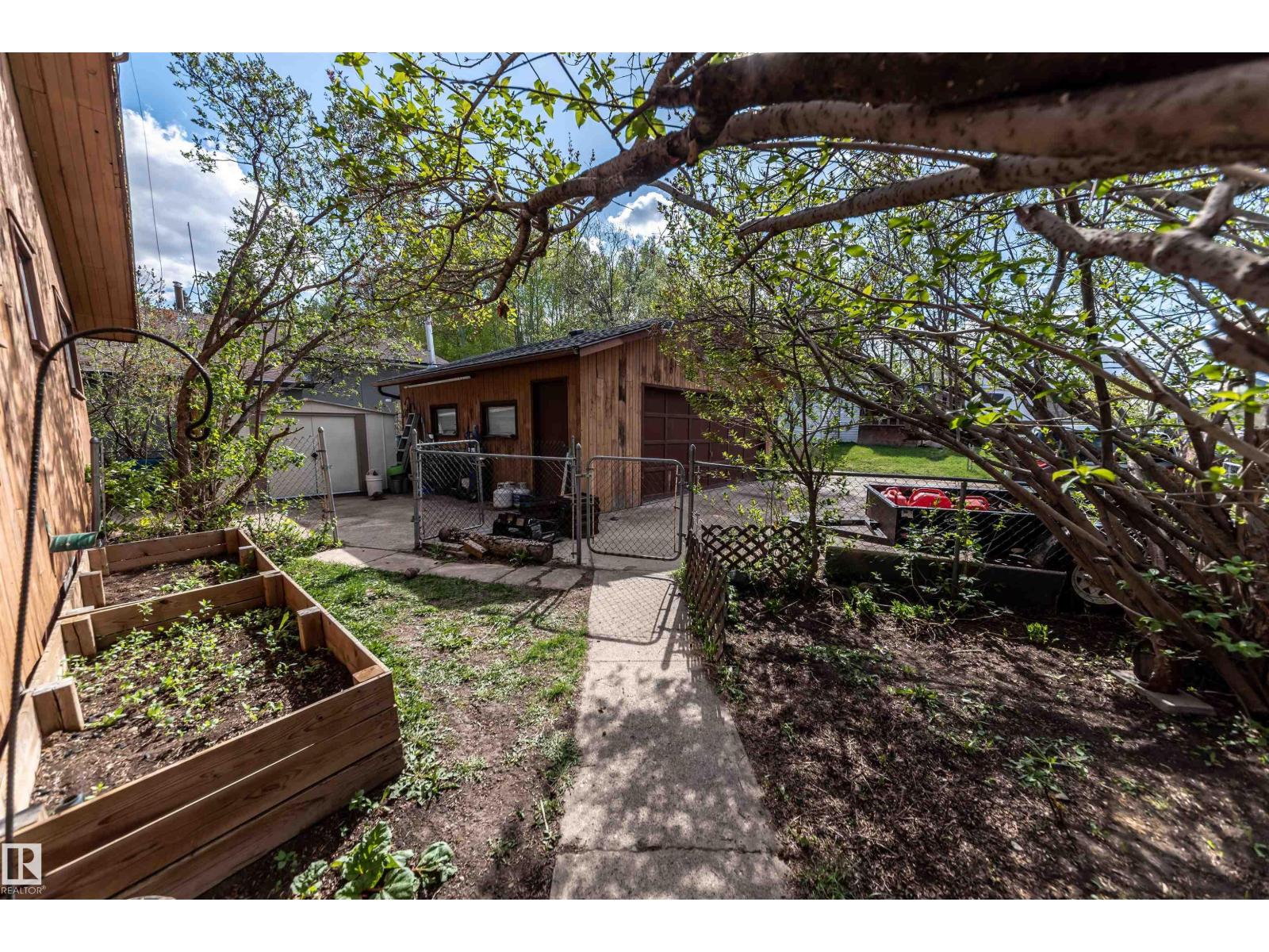 1621 Marine Cr, Rural Lac Ste. Anne County, Alberta  T0E 0A2 - Photo 3 - E4475417