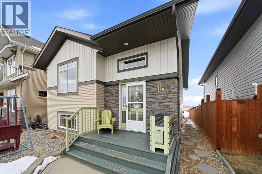146 Truant Crescent, Red Deer, Alberta  T4P 0S8 - Photo 1 - A2297301