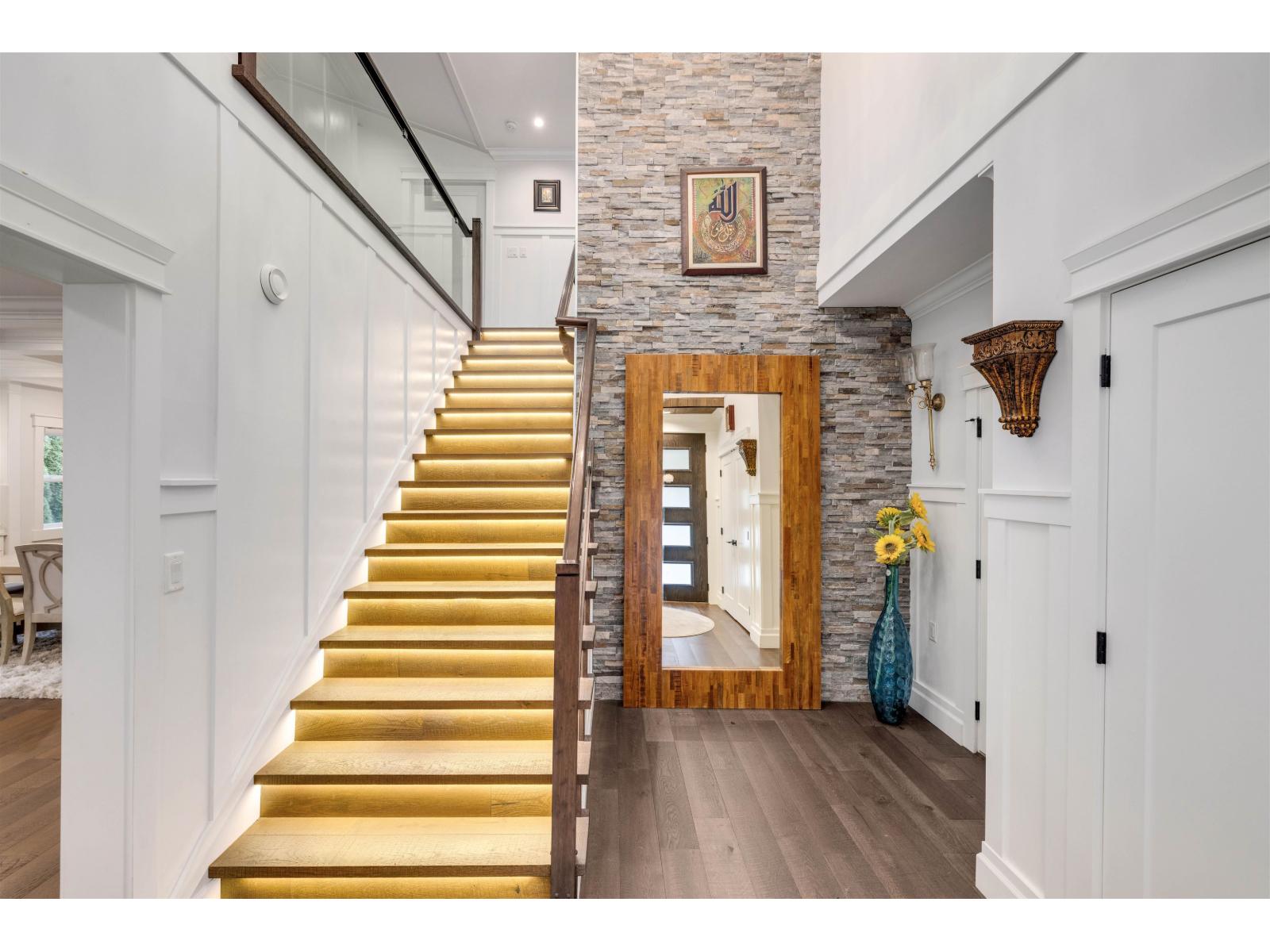 13330 20 Avenue, Surrey, British Columbia  V4A 1Z4 - Photo 3 - R3076813