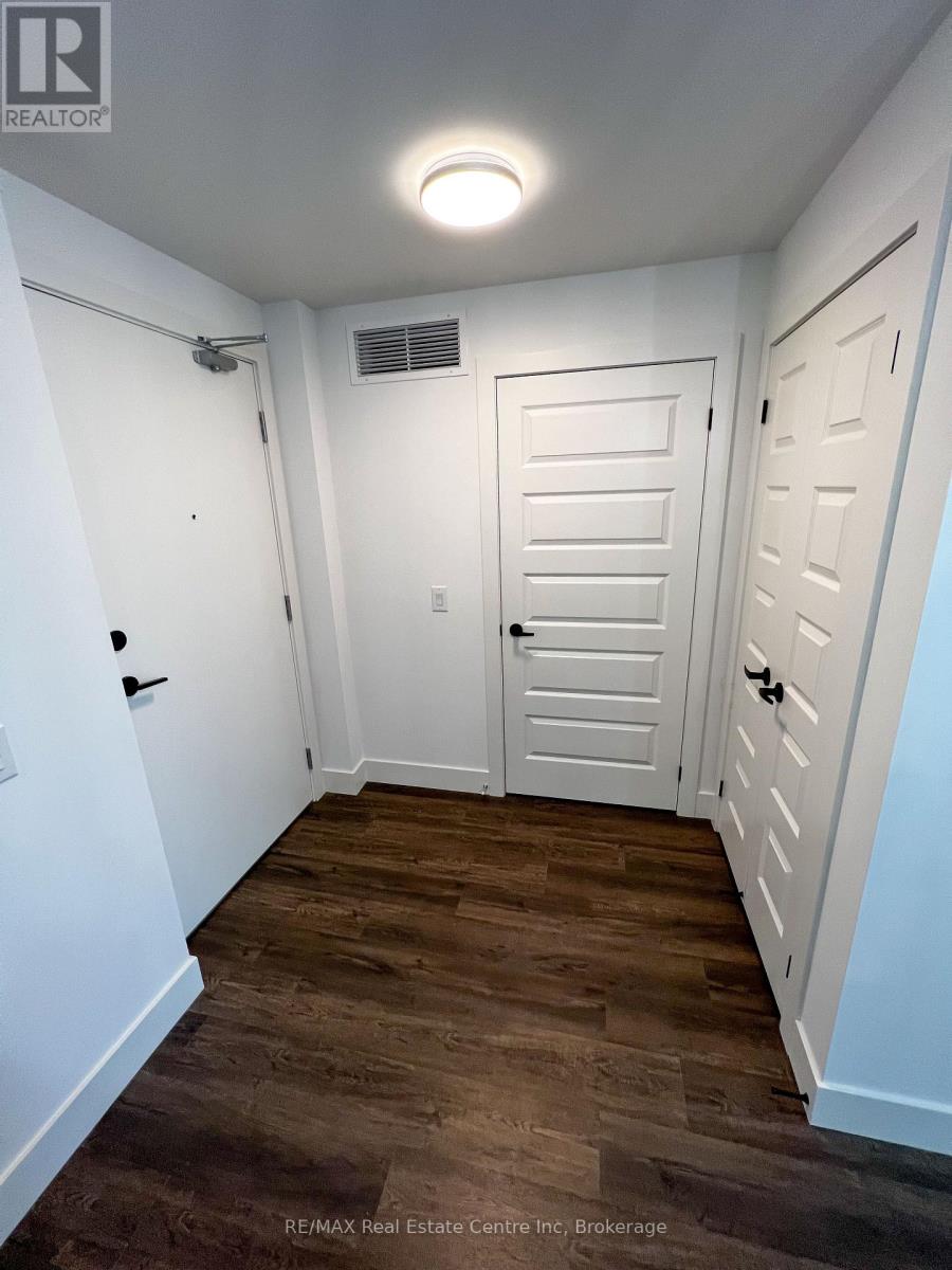 602 - 26 Lowes Road W, Guelph, Ontario  N1G 0H4 - Photo 2 - X13021376