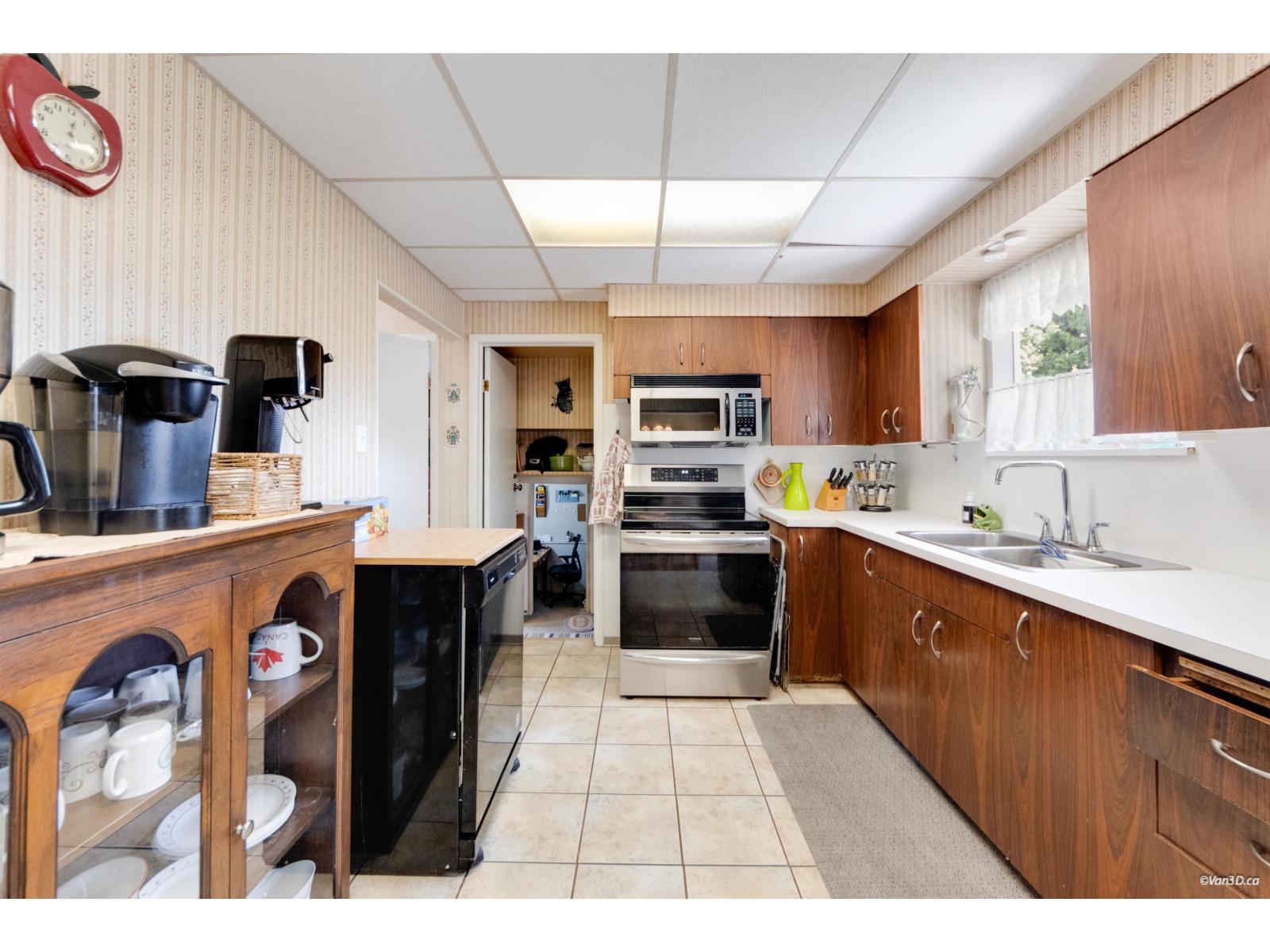 10962 145a Street, Surrey, British Columbia  V3R 3S4 - Photo 10 - R3113282