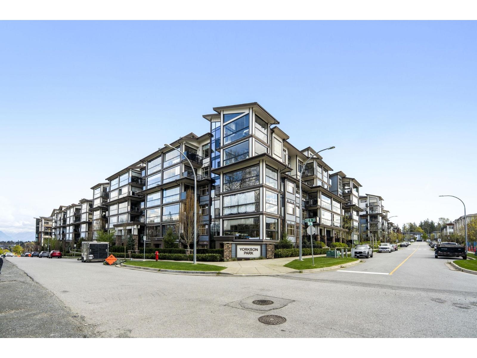 607 8526 202B STREET, Langley, British Columbia