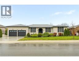 43 MAPLE Drive, Stoney Creek, Ontario