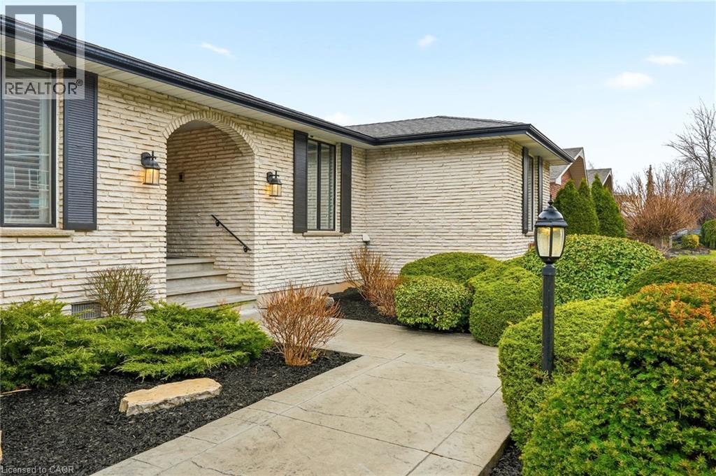 43 Maple Drive, Stoney Creek, Ontario  L8G 3C4 - Photo 3 - 40822484