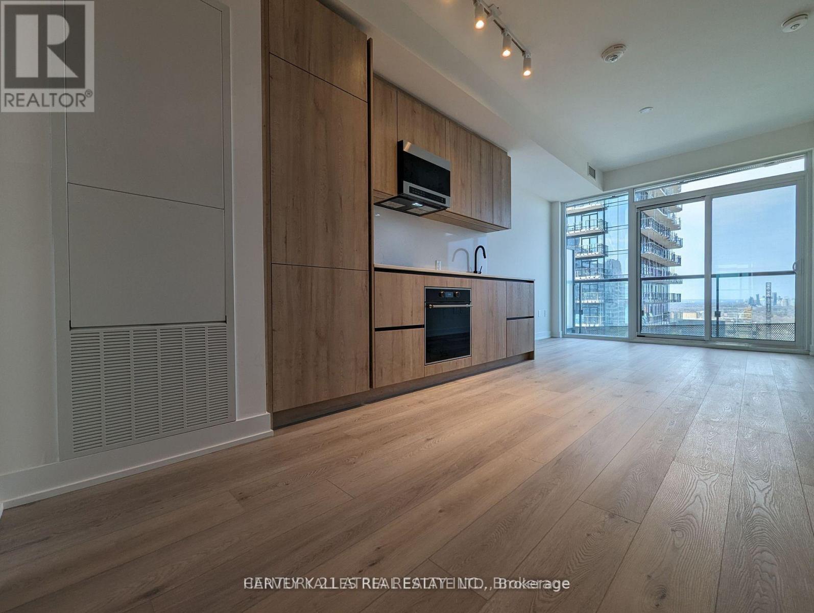 3206 - 117 BROADWAY AVENUE, Toronto, Ontario