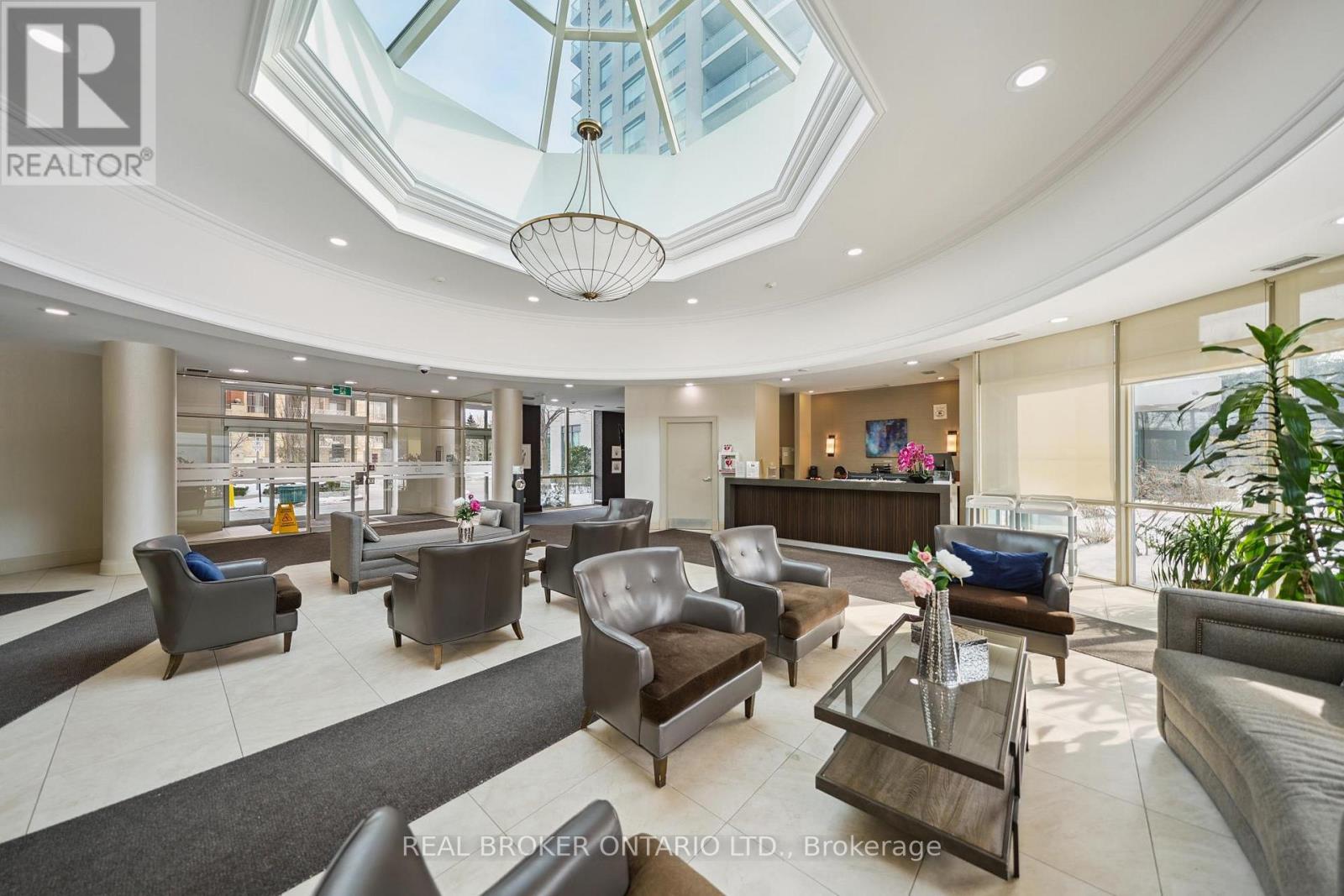 808 - 28 Harrison Garden Boulevard, Toronto, Ontario  M2N 7B5 - Photo 4 - C13021244