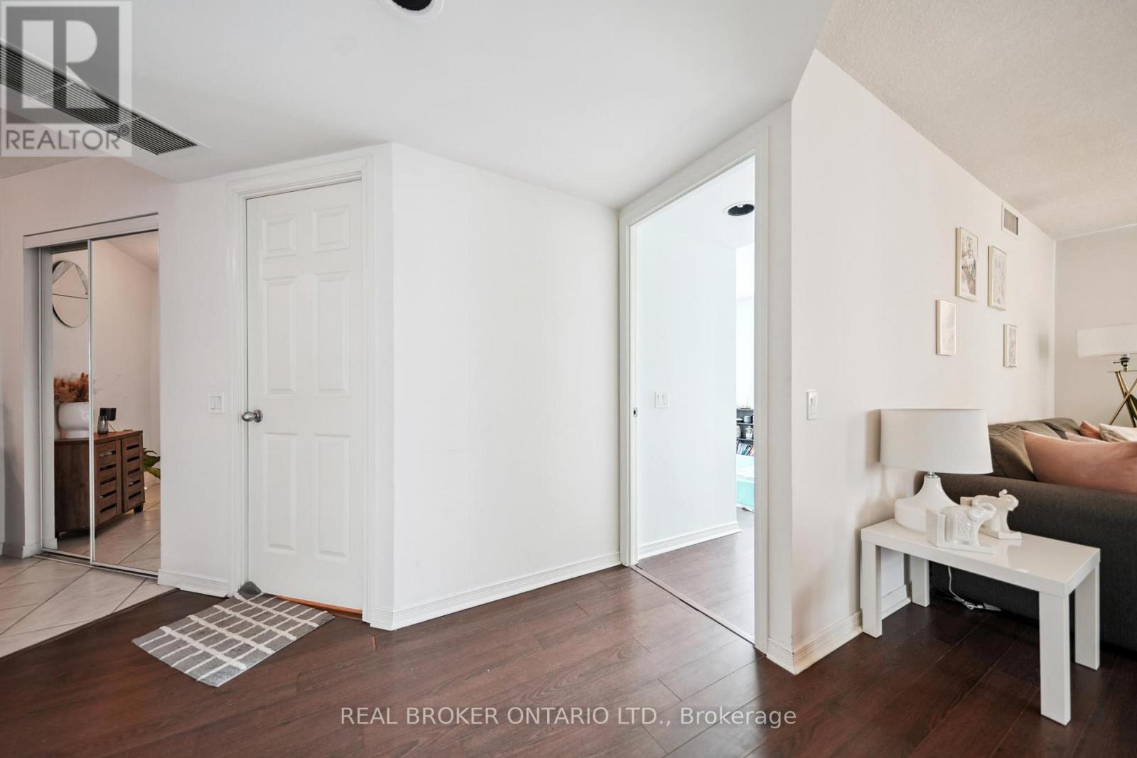 808 - 28 Harrison Garden Boulevard, Toronto, Ontario  M2N 7B5 - Photo 6 - C13021244