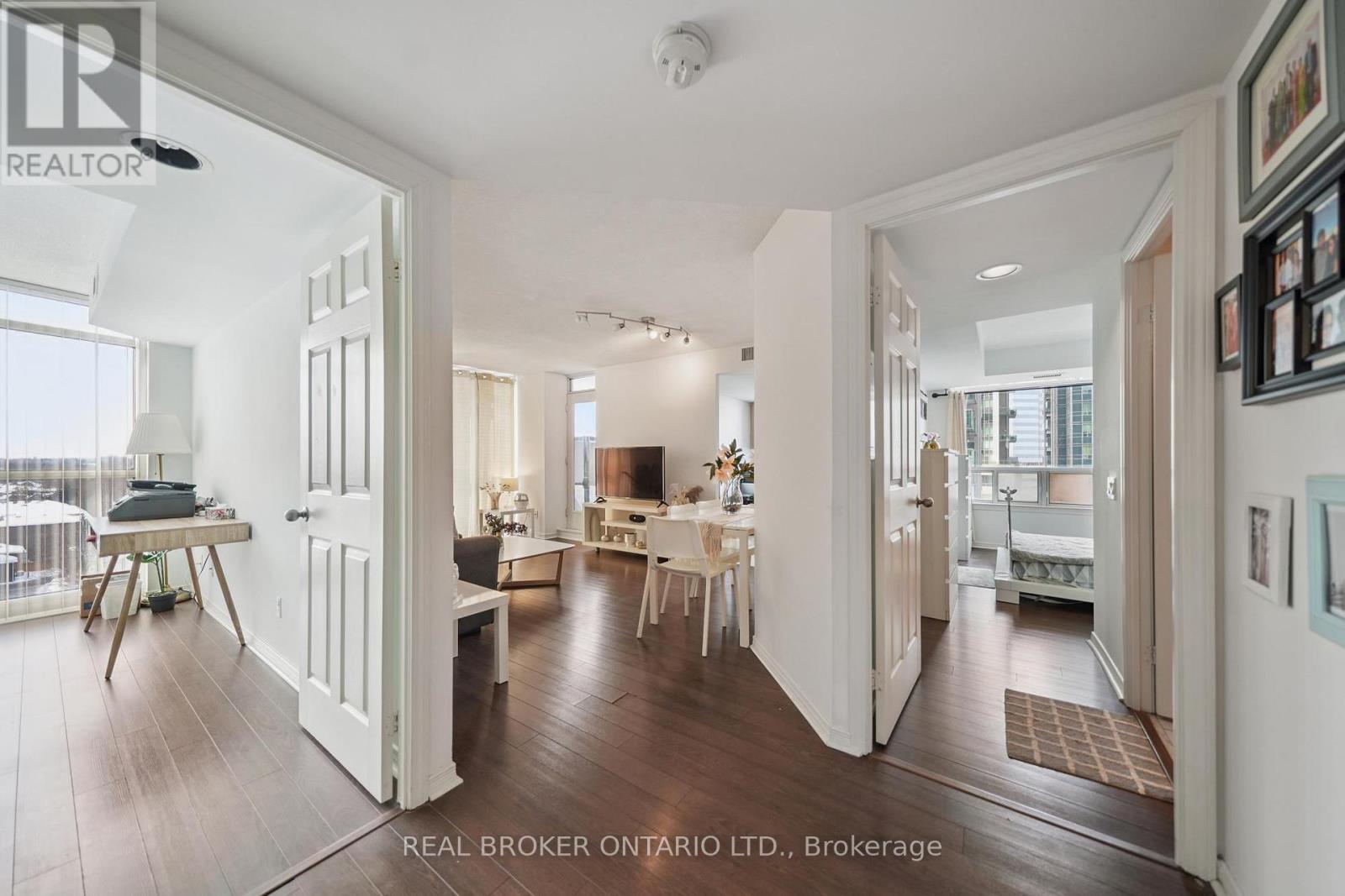 808 - 28 Harrison Garden Boulevard, Toronto, Ontario  M2N 7B5 - Photo 8 - C13021244