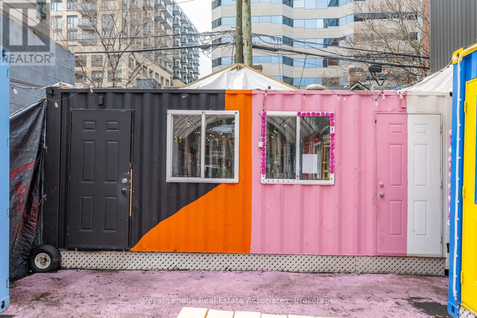 617 Queen Street W, Toronto, Ontario  M5V 2B7 - Photo 14 - C13021344