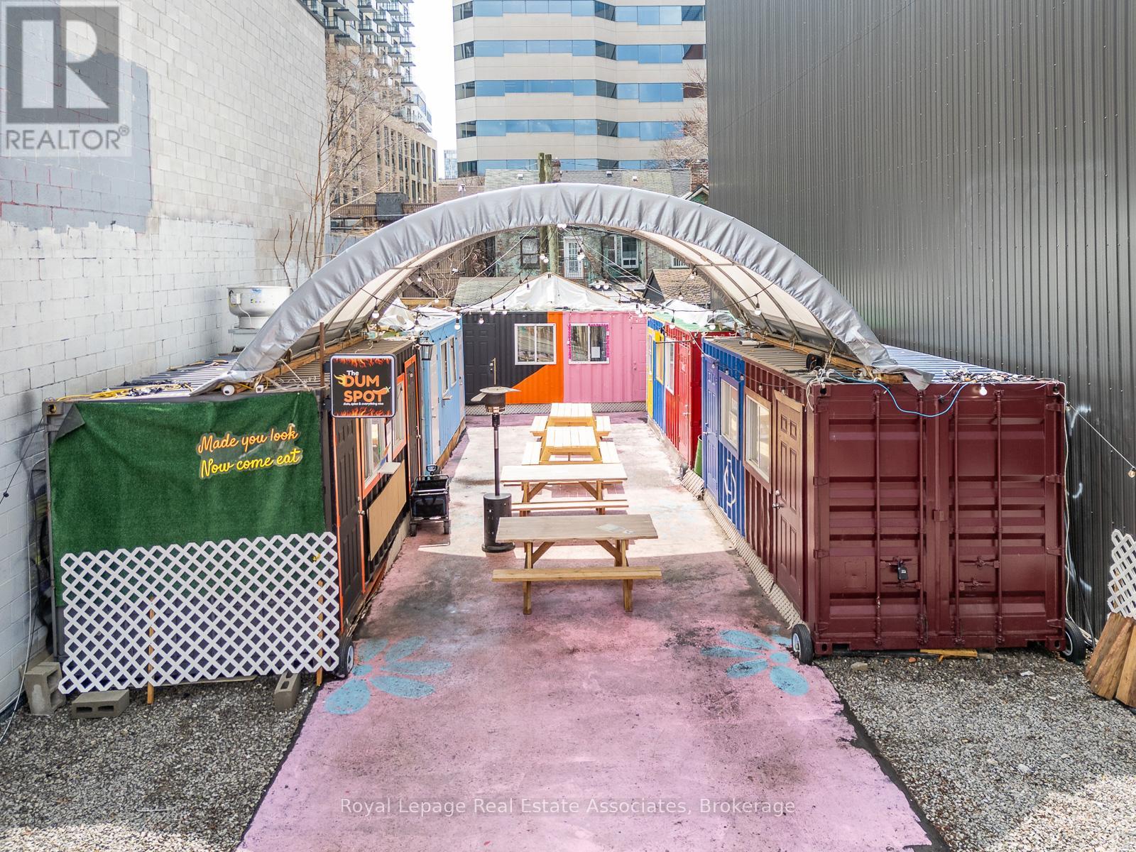 617 Queen Street W, Toronto, Ontario  M5V 2B7 - Photo 4 - C13021344