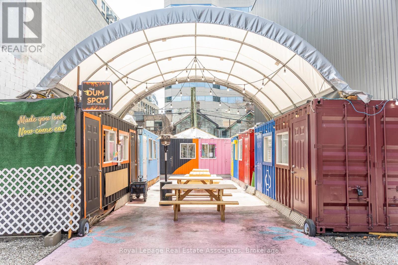 617 Queen Street W, Toronto, Ontario  M5V 2B7 - Photo 5 - C13021344