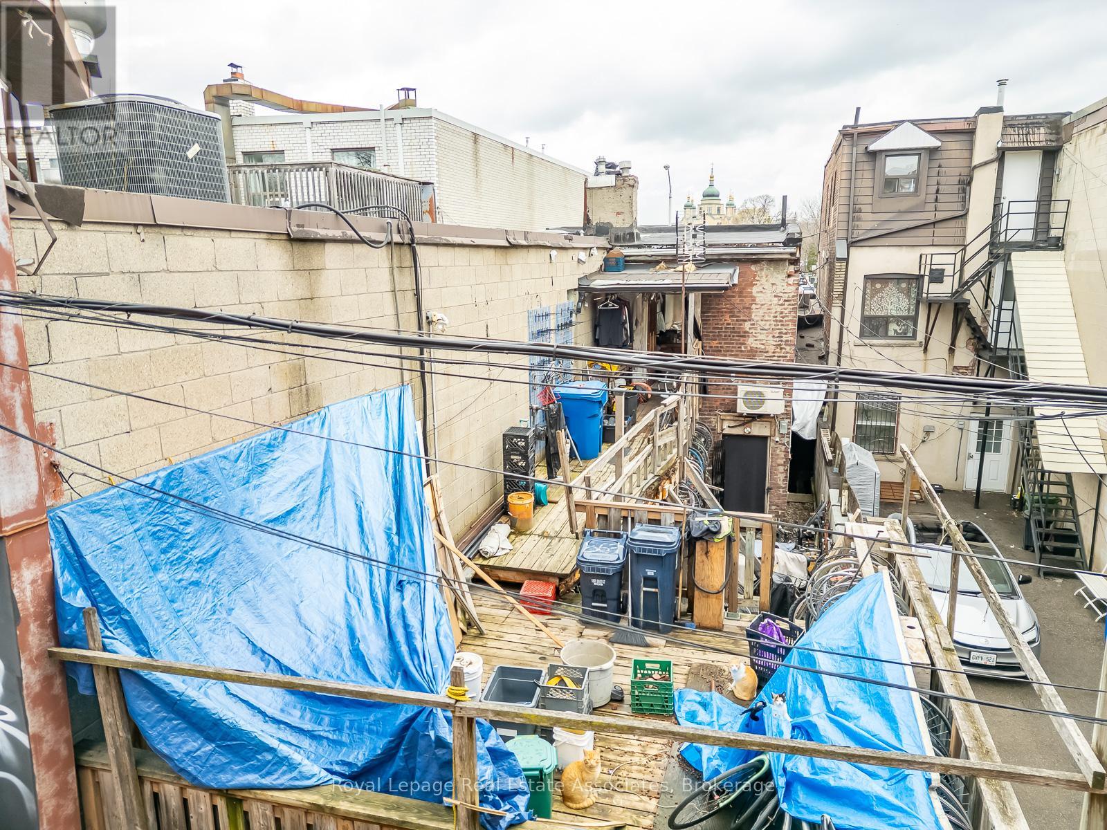 863 Bloor Street W, Toronto, Ontario  M6G 1M4 - Photo 11 - C13021362