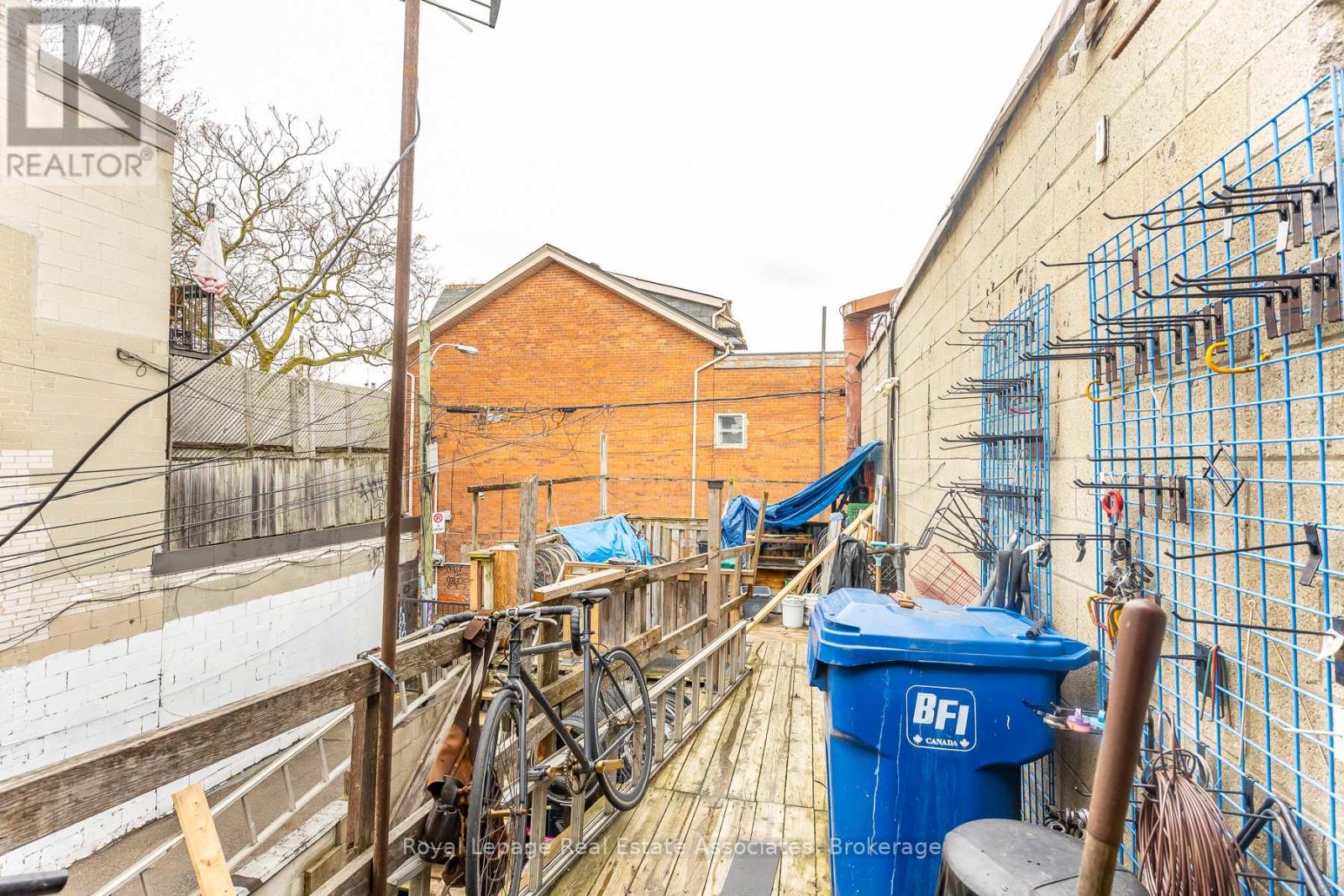 863 Bloor Street W, Toronto, Ontario  M6G 1M4 - Photo 13 - C13021362