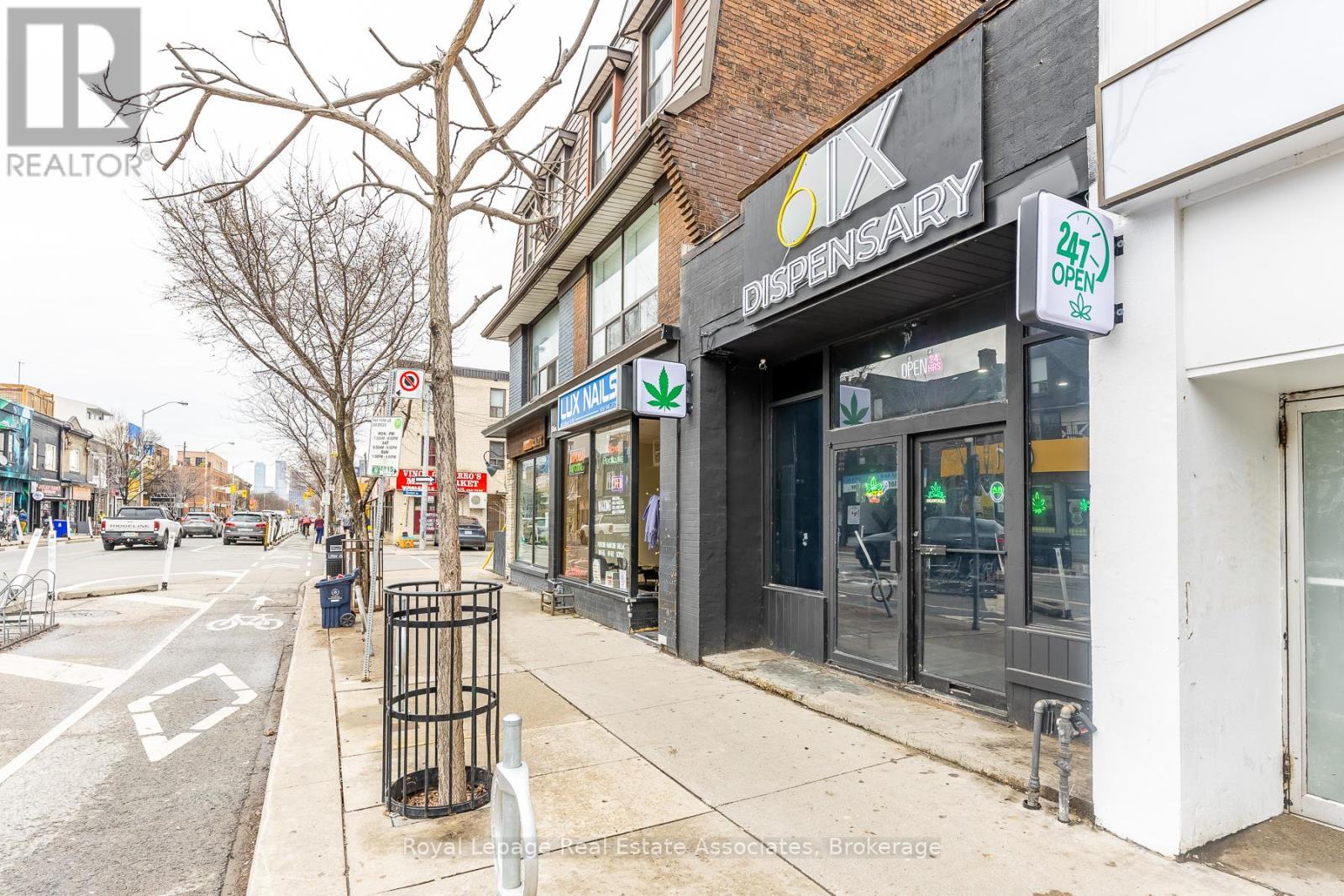 863 Bloor Street W, Toronto, Ontario  M6G 1M4 - Photo 3 - C13021362