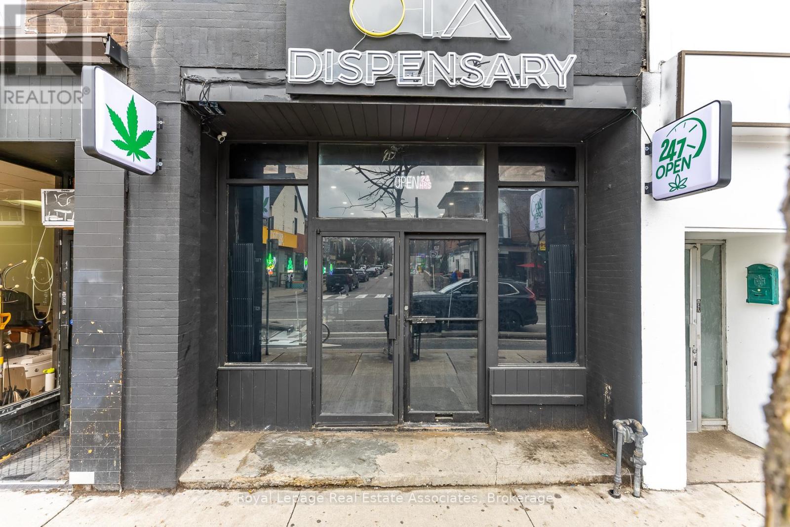 863 Bloor Street W, Toronto, Ontario  M6G 1M4 - Photo 5 - C13021362