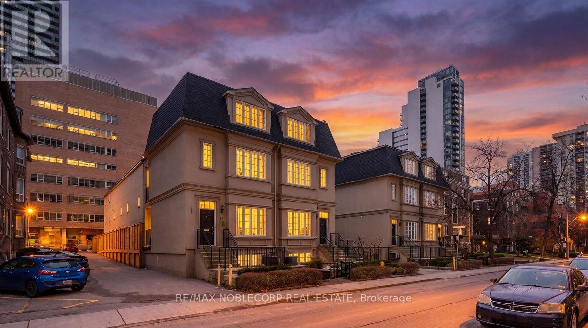 6 LUSCOMBE LANE, toronto (church-yonge corridor), Ontario