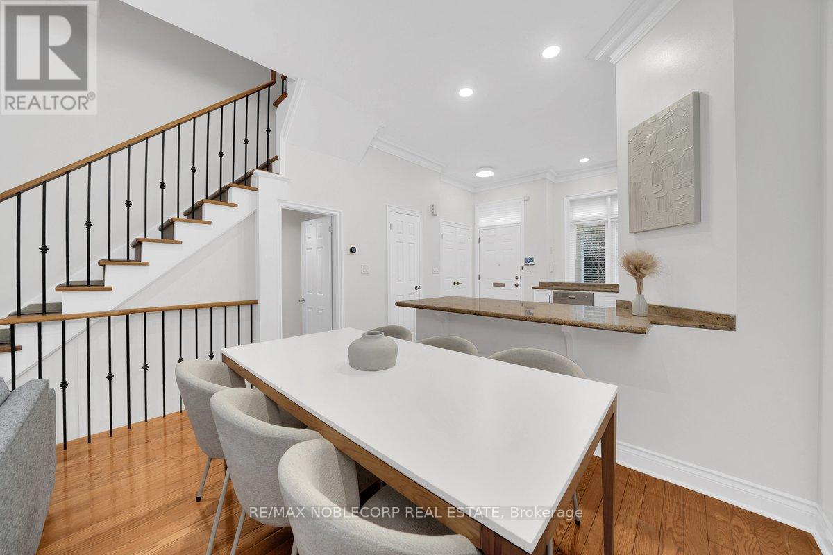 6 Luscombe Lane, Toronto, Ontario  M4Y 3B5 - Photo 19 - C13021398