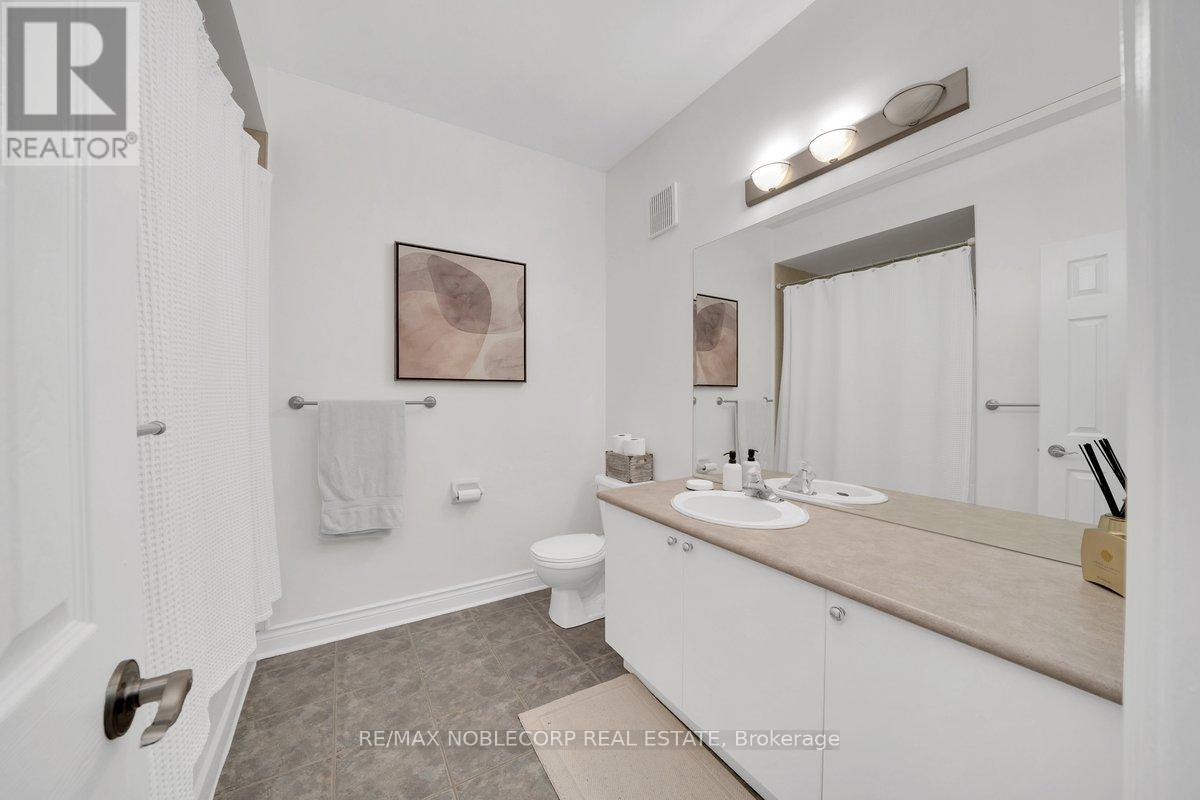 6 Luscombe Lane, Toronto, Ontario  M4Y 3B5 - Photo 32 - C13021398