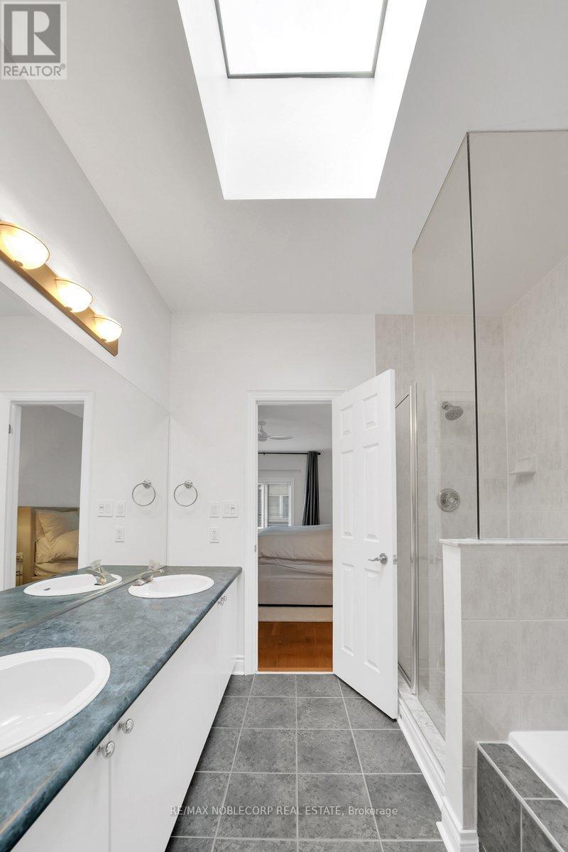 6 Luscombe Lane, Toronto, Ontario  M4Y 3B5 - Photo 43 - C13021398