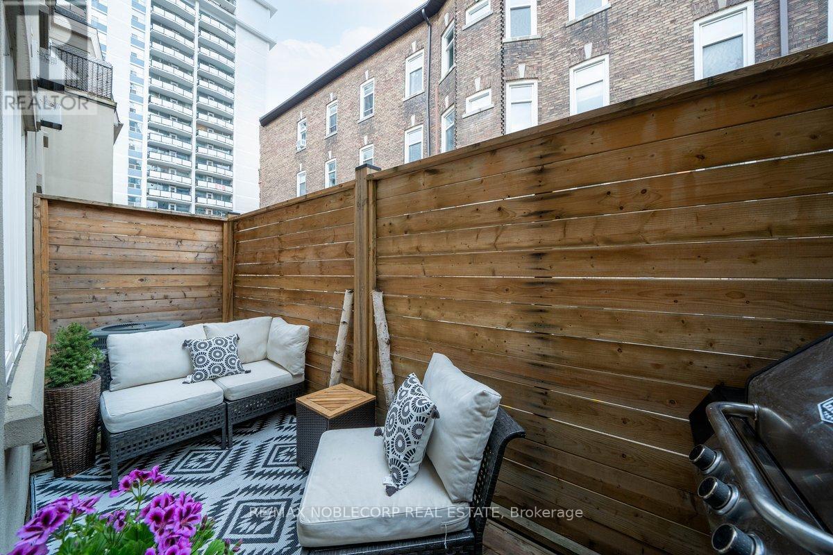 6 Luscombe Lane, Toronto, Ontario  M4Y 3B5 - Photo 47 - C13021398