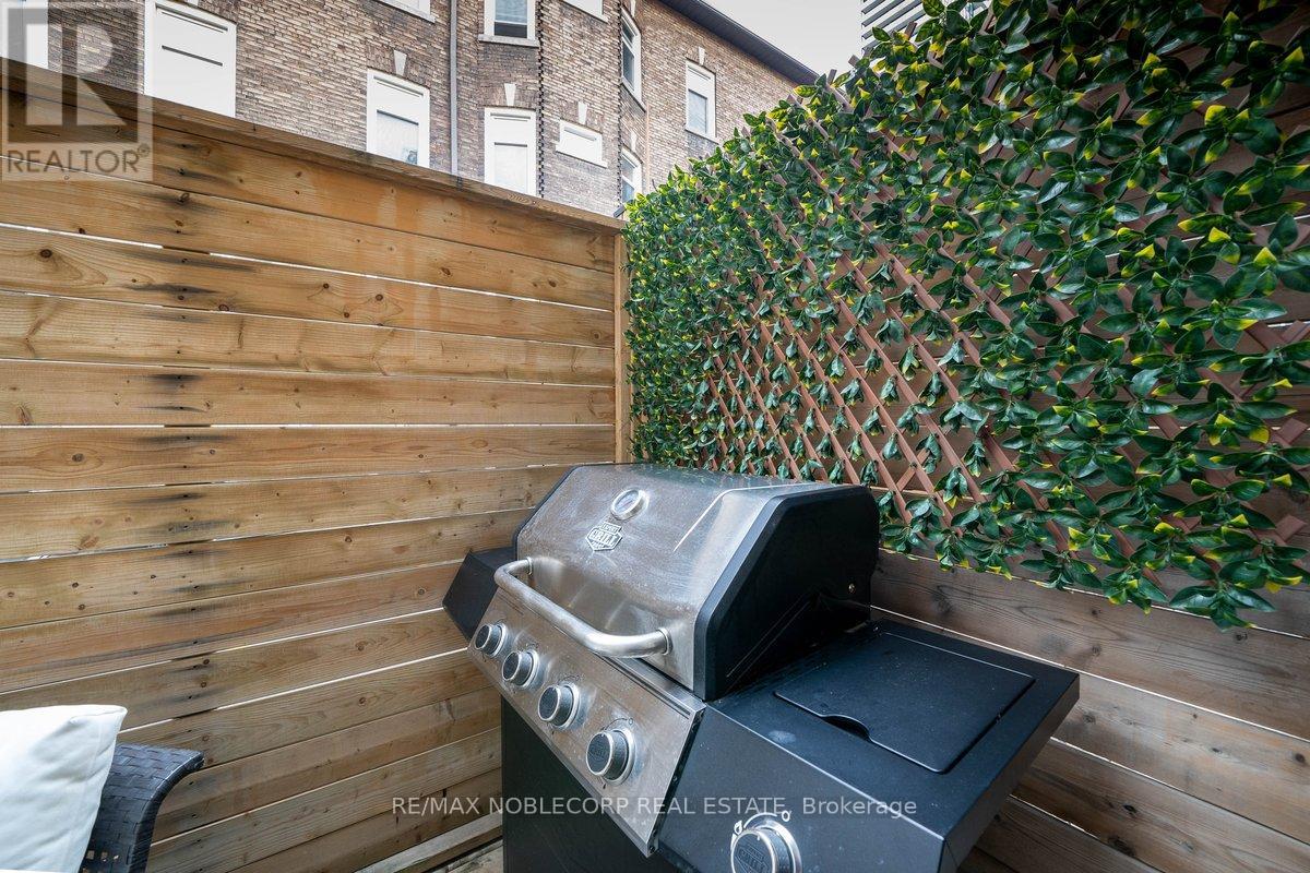 6 Luscombe Lane, Toronto, Ontario  M4Y 3B5 - Photo 48 - C13021398