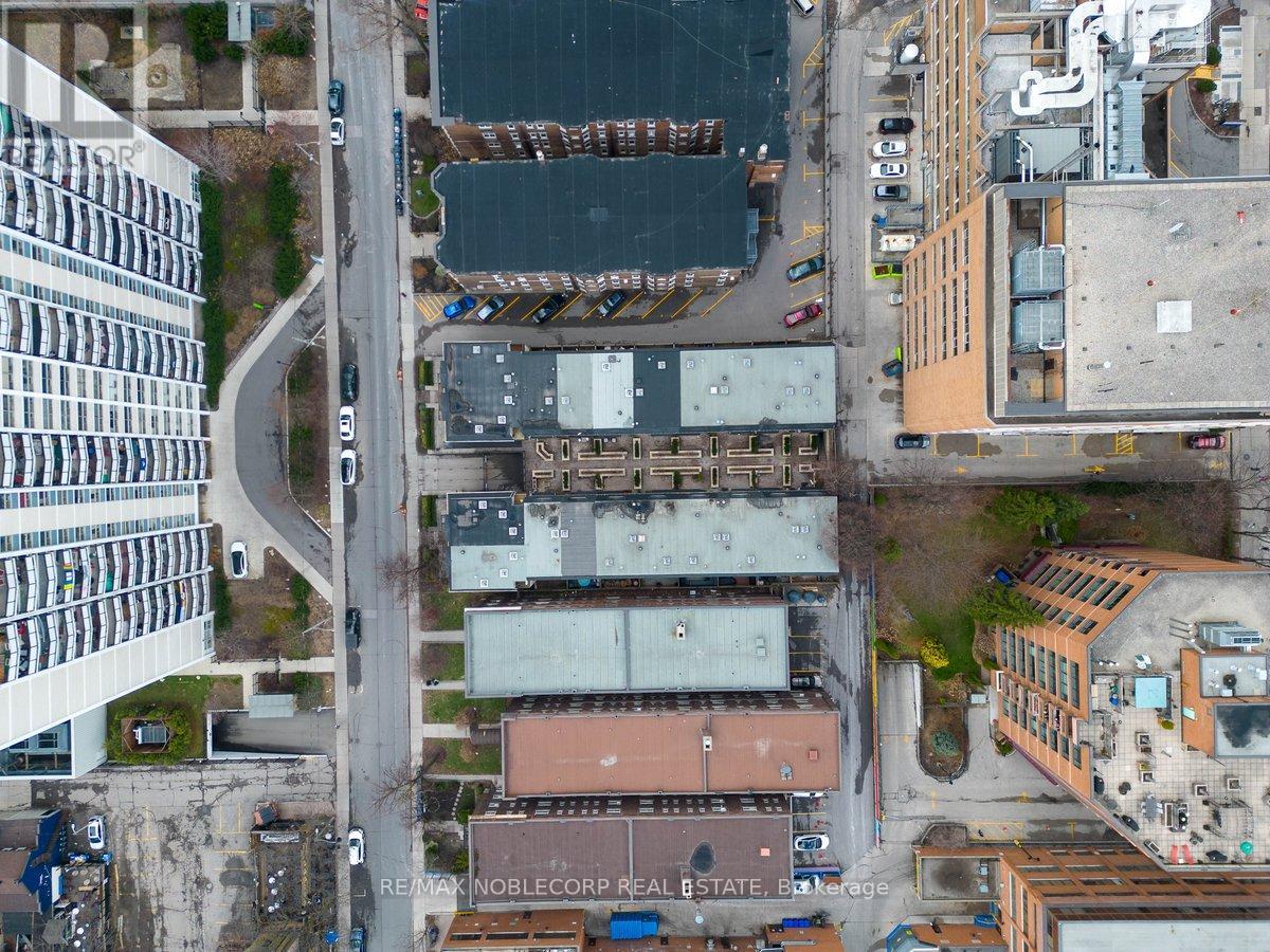 6 Luscombe Lane, Toronto, Ontario  M4Y 3B5 - Photo 50 - C13021398