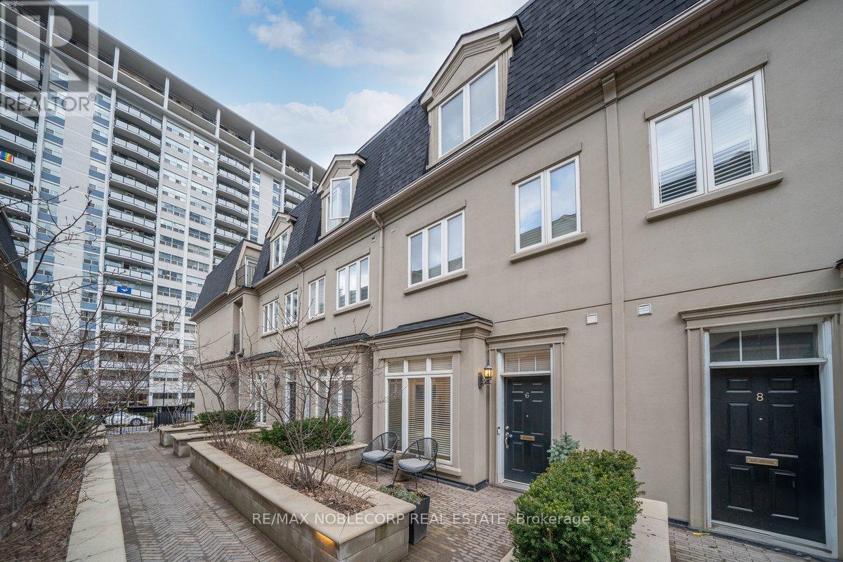 6 Luscombe Lane, Toronto, Ontario  M4Y 3B5 - Photo 8 - C13021398