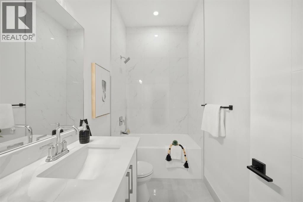 8518 & 8520 33 Avenue Nw, Calgary, Alberta  T3B 1M1 - Photo 21 - A2303226