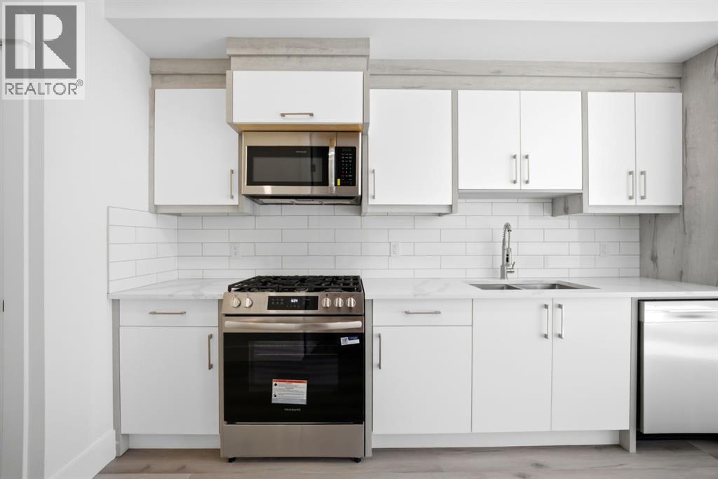 8518 & 8520 33 Avenue Nw, Calgary, Alberta  T3B 1M1 - Photo 43 - A2303226