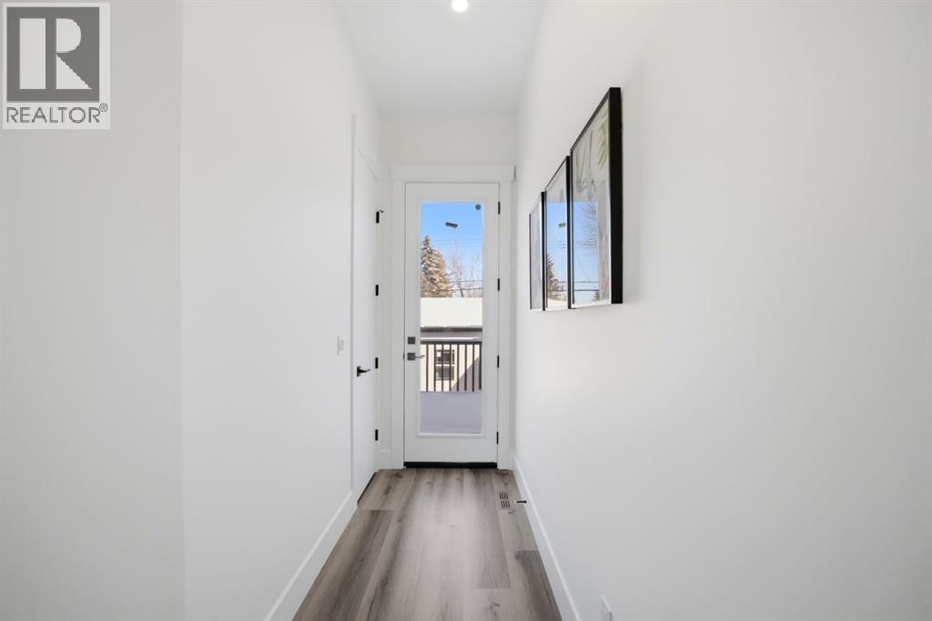 8518 & 8520 33 Avenue Nw, Calgary, Alberta  T3B 1M1 - Photo 25 - A2303226