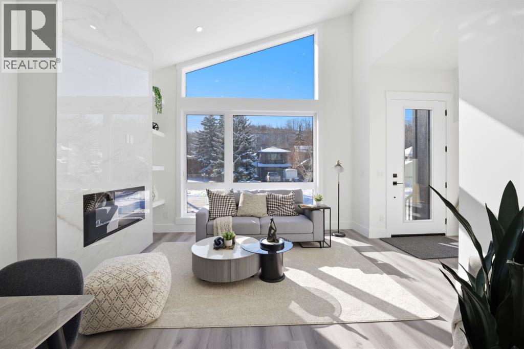 8518 & 8520 33 Avenue Nw, Calgary, Alberta  T3B 1M1 - Photo 7 - A2303226