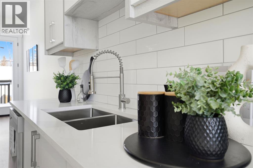 8518 & 8520 33 Avenue Nw, Calgary, Alberta  T3B 1M1 - Photo 35 - A2303226