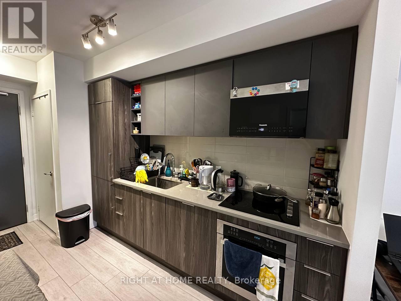 1802 - 2033 Kennedy Road, Toronto, Ontario  M1S 0L3 - Photo 6 - E13021218