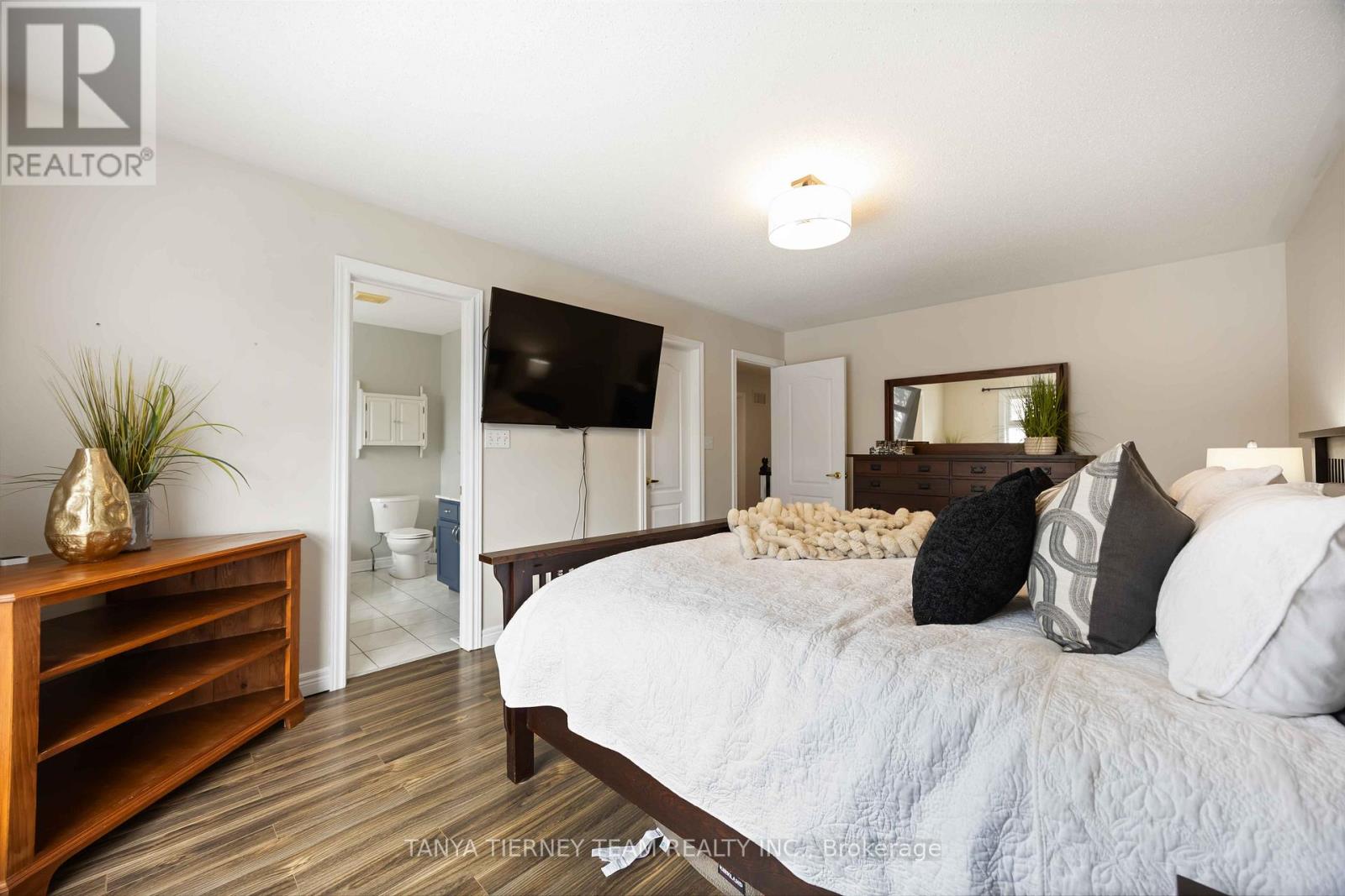 140 Vipond Road, Whitby, Ontario  L1M 1K9 - Photo 25 - E13021270