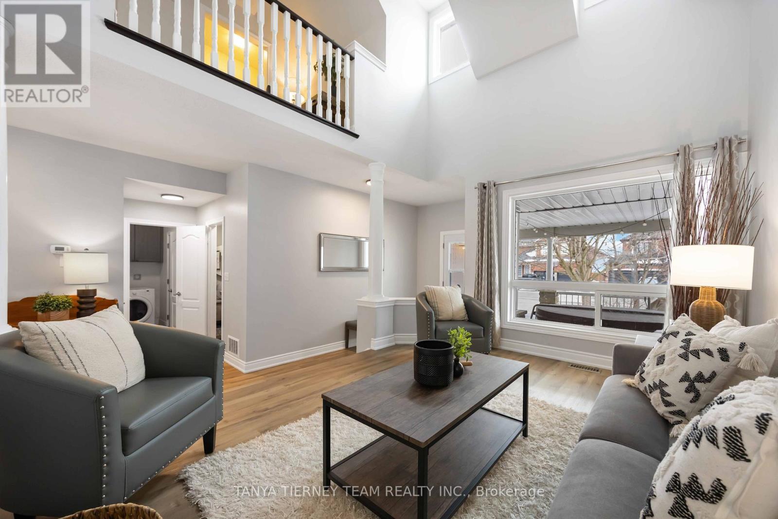 140 Vipond Road, Whitby, Ontario  L1M 1K9 - Photo 7 - E13021270