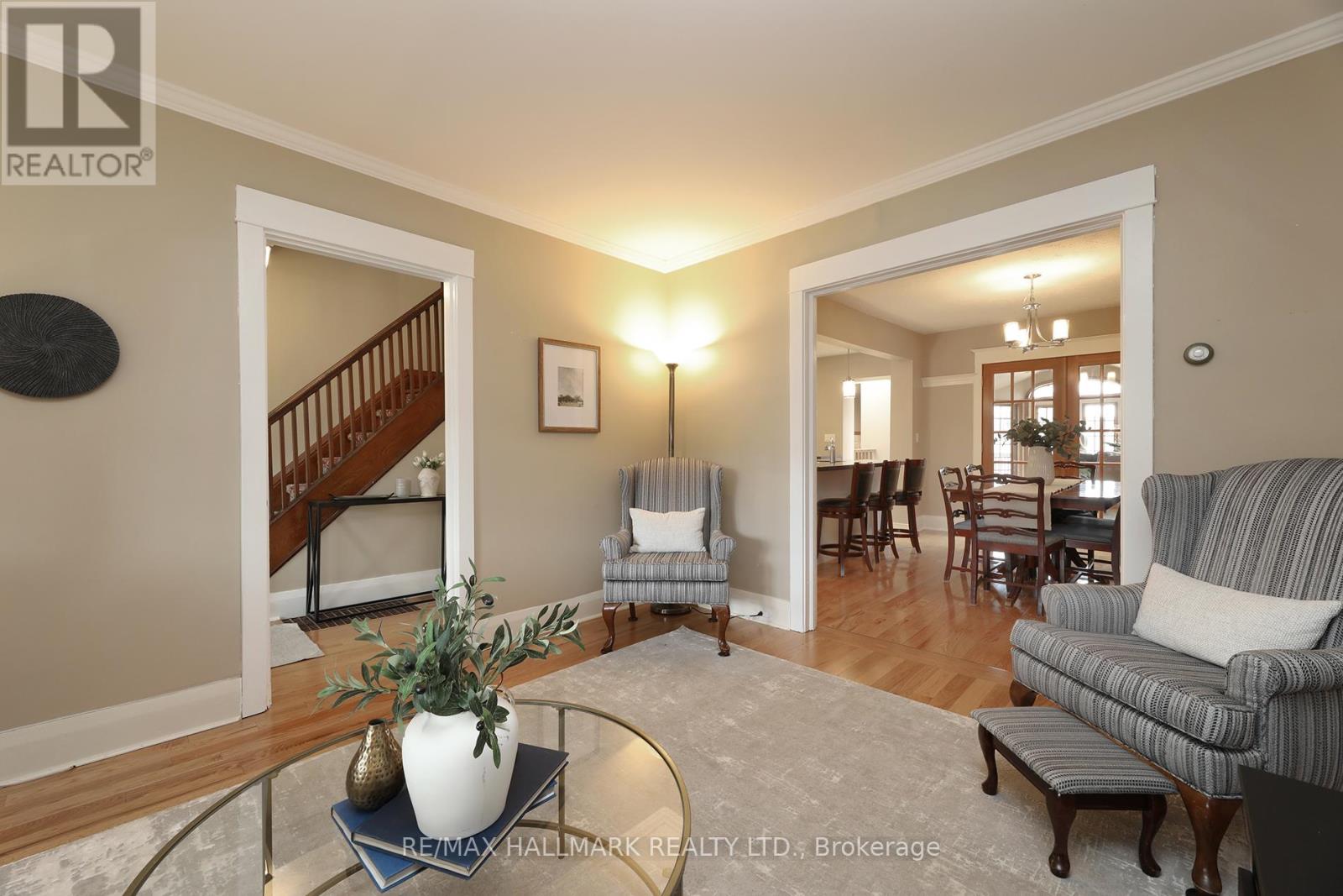 274 Wolverleigh Boulevard, Toronto, Ontario  M4C 1S4 - Photo 8 - E13021388