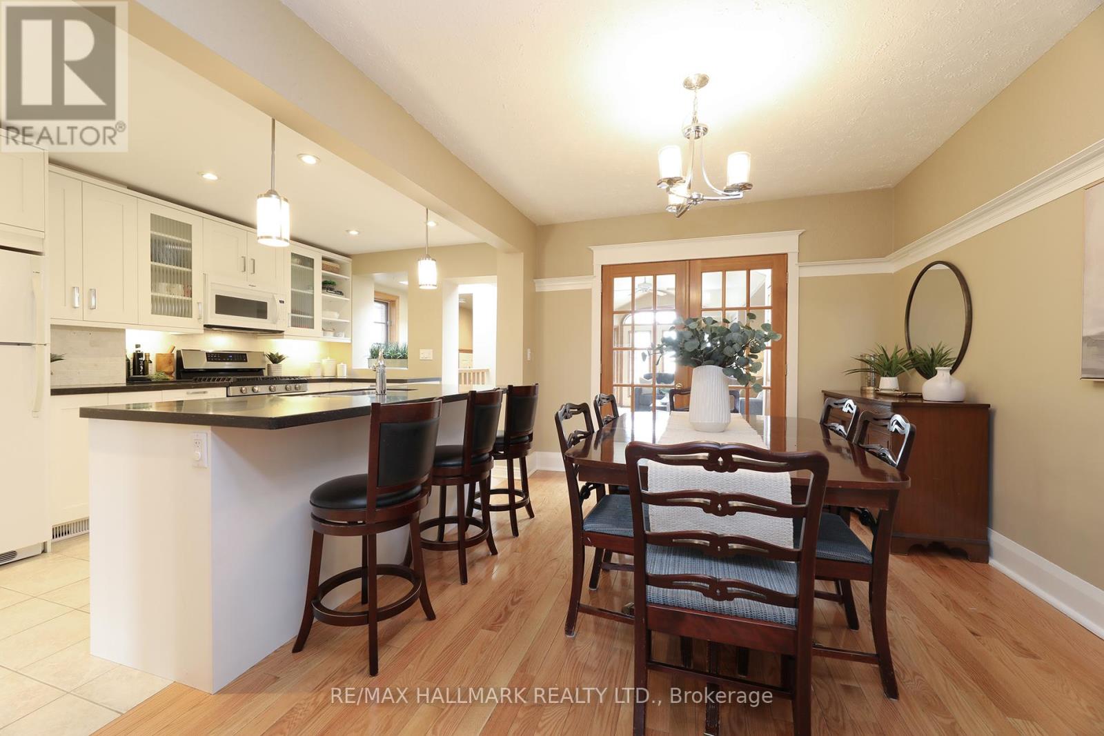 274 Wolverleigh Boulevard, Toronto, Ontario  M4C 1S4 - Photo 9 - E13021388