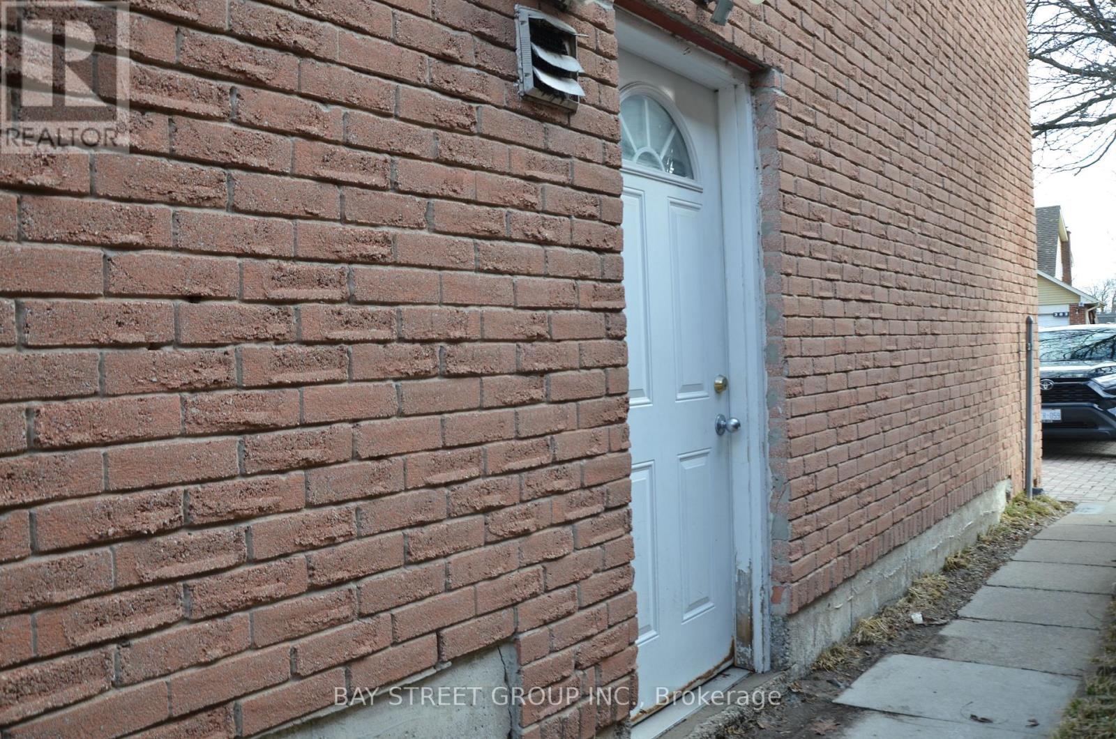 283 PORT ROYAL TRAIL, Toronto, Ontario