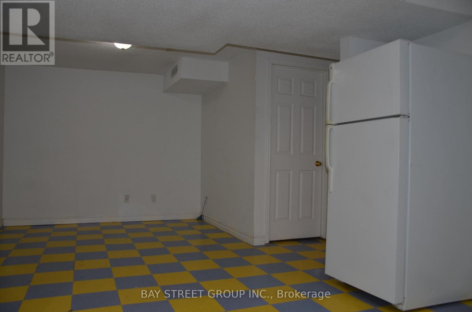 283 Port Royal Trail, Toronto, Ontario  M1V 2K5 - Photo 3 - E13021446