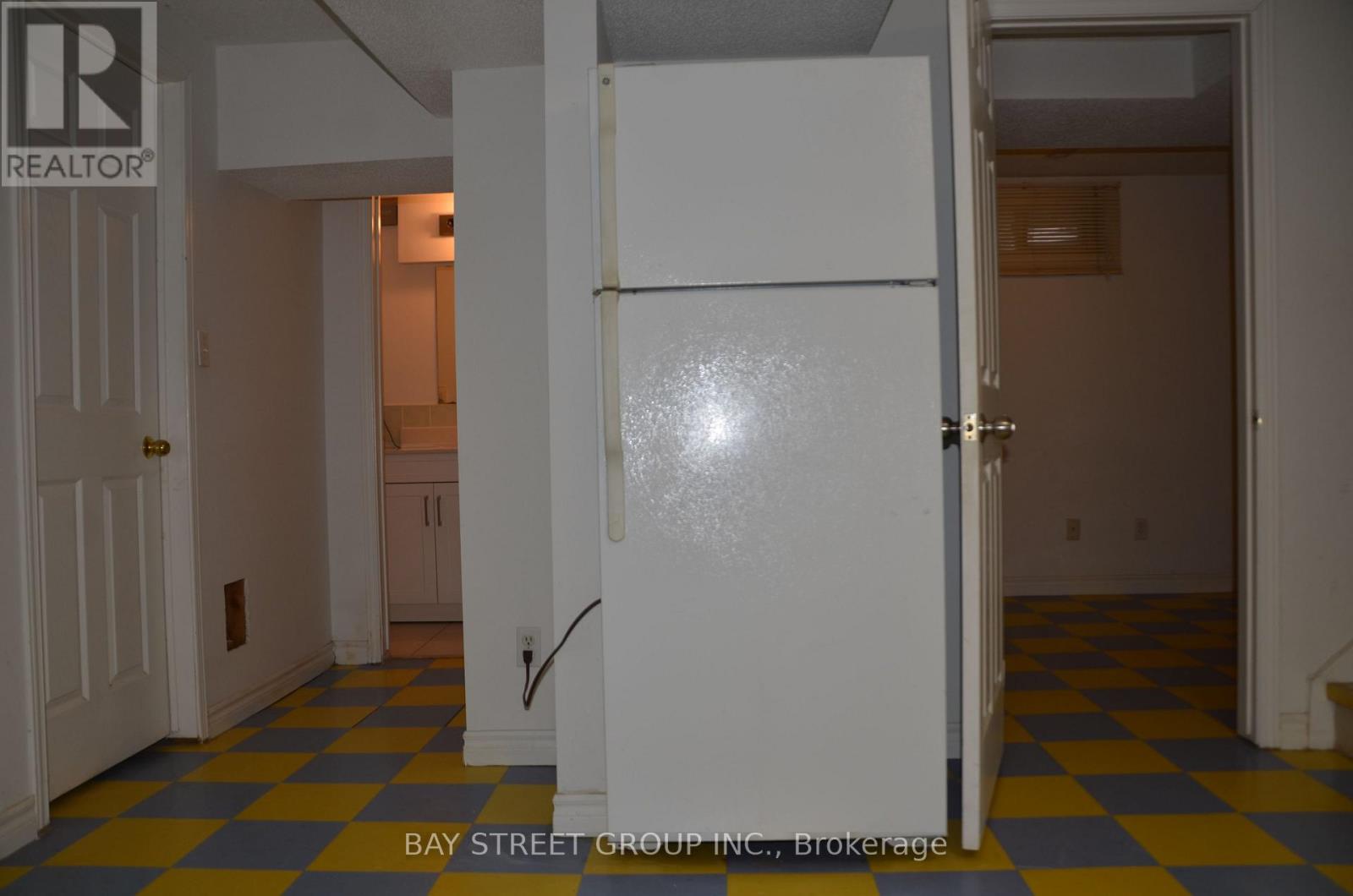 283 Port Royal Trail, Toronto, Ontario  M1V 2K5 - Photo 4 - E13021446