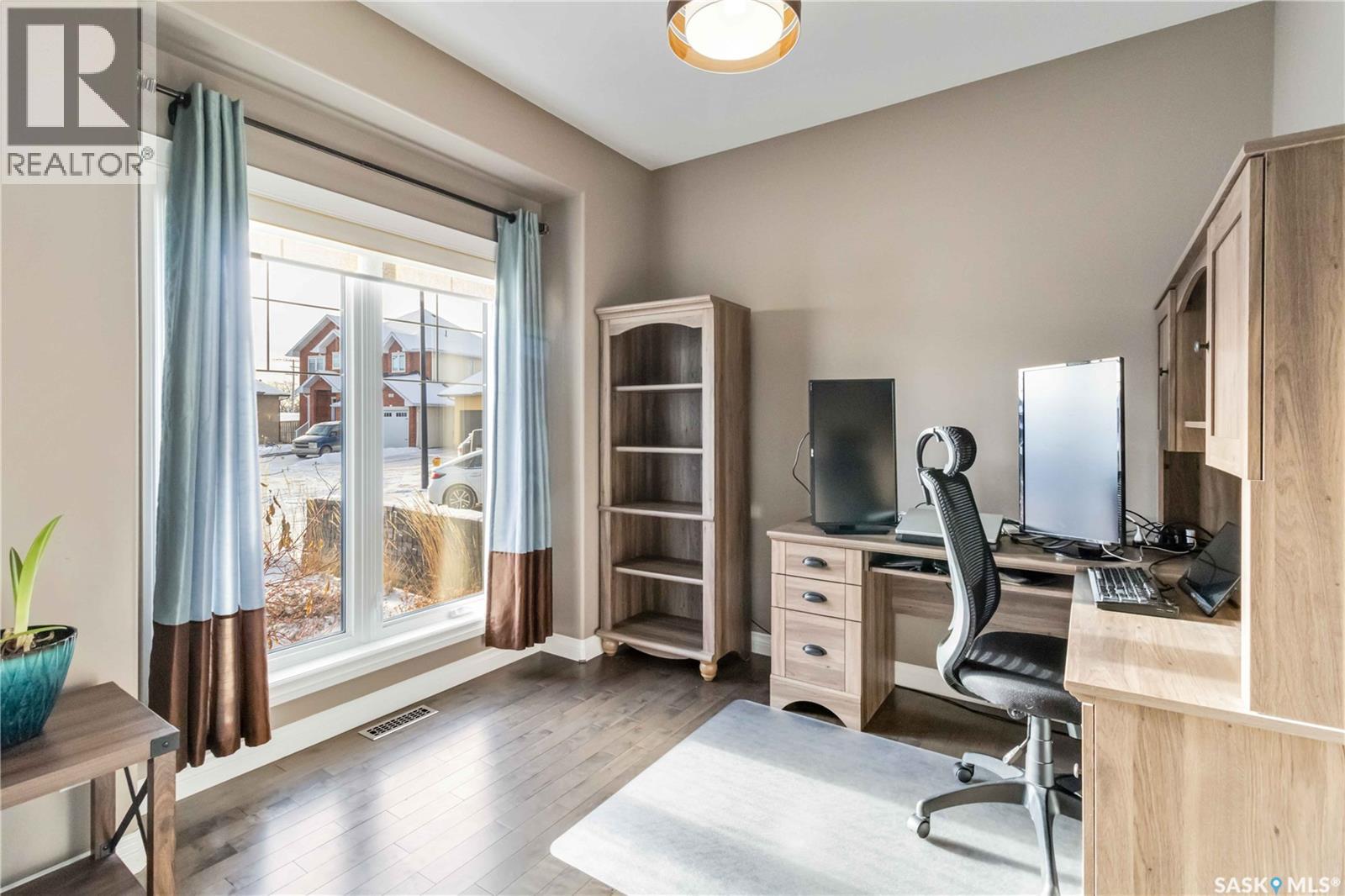 119 Masuda Terrace, Saskatoon, Saskatchewan  S7W 0G9 - Photo 4 - SK033438