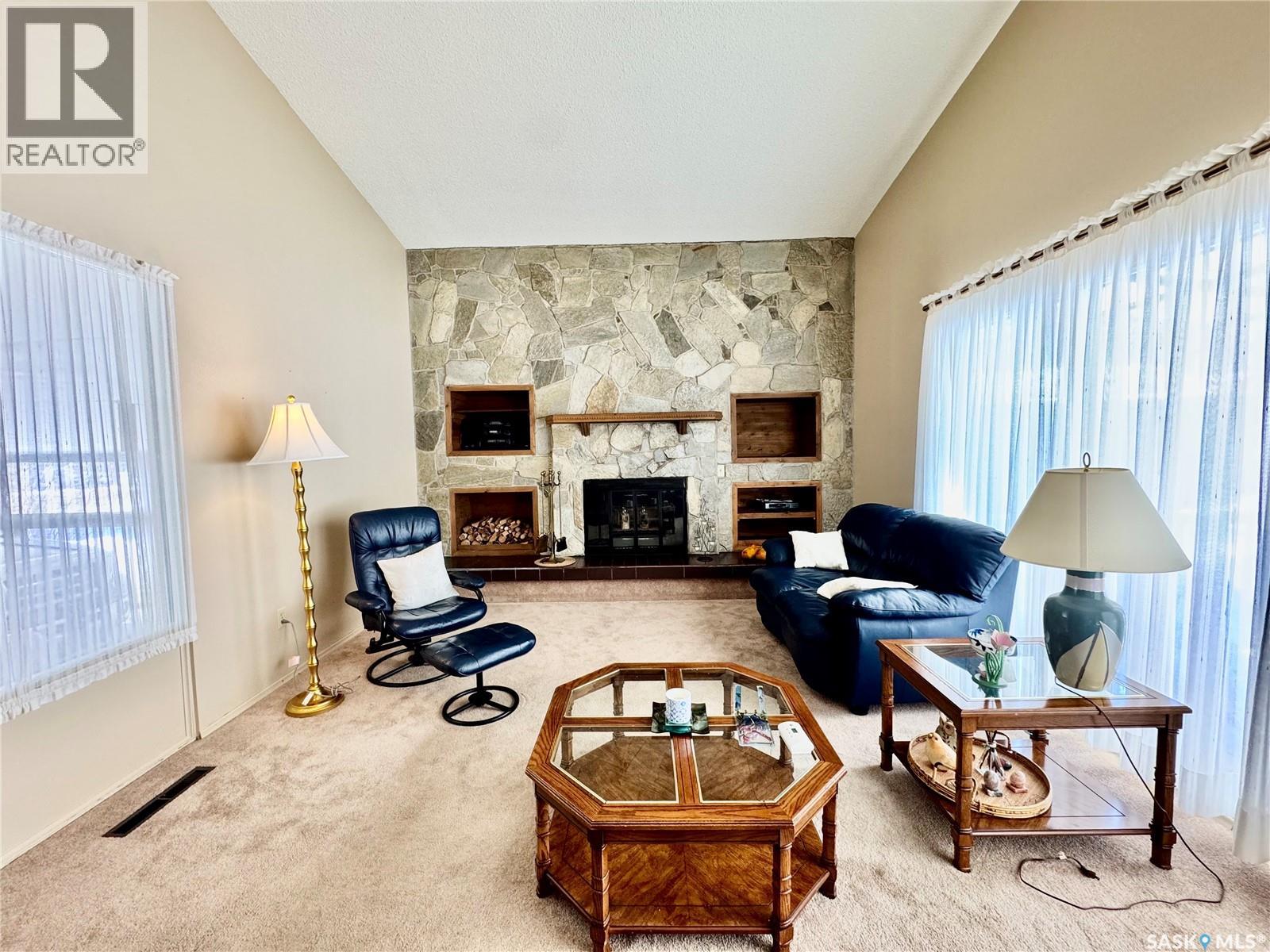 703 Agnew Street, Prince Albert, Saskatchewan  S6V 2P2 - Photo 6 - SK033431