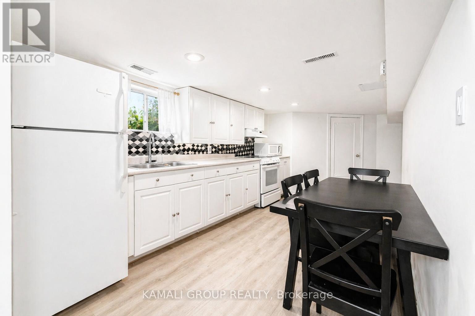 Bsmt - 46 Centre Street E, Richmond Hill, Ontario  L4C 1A4 - Photo 4 - N12802576