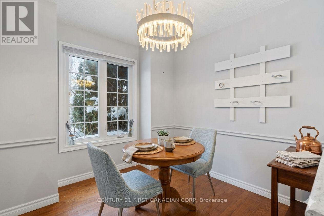 17 - 340 Ambleside Drive, London North, Ontario  N6G 4Y5 - Photo 2 - X12944552