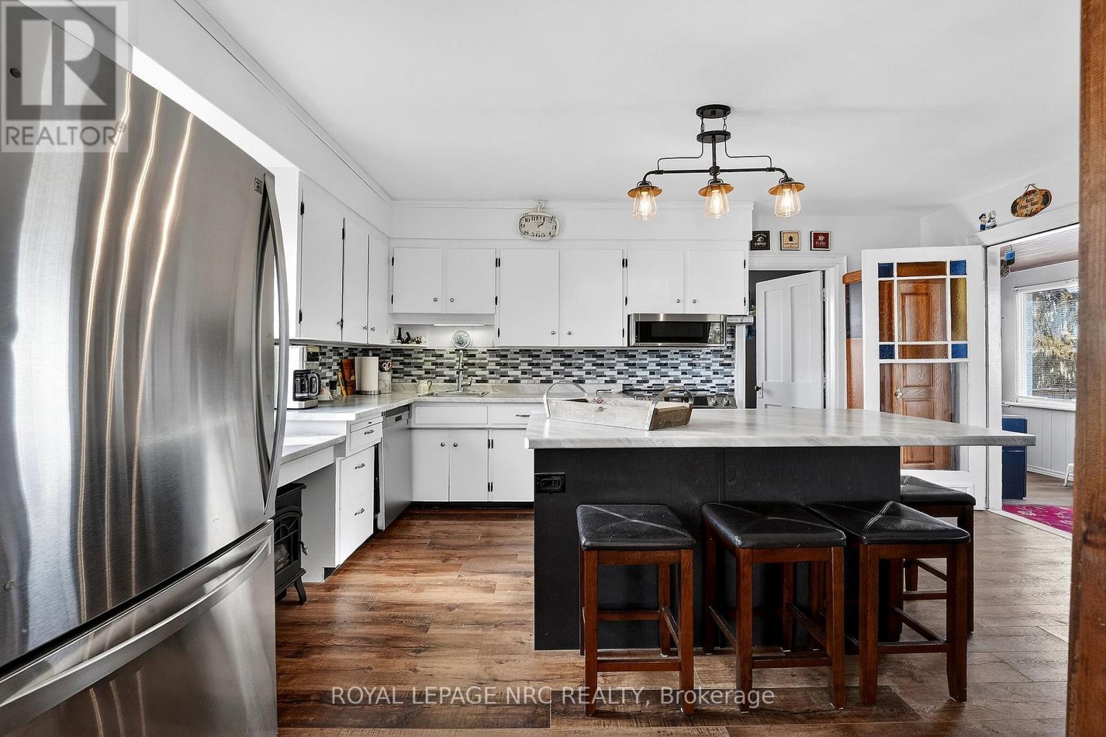 594 Niagara Stone Road, Niagara-On-The-Lake, Ontario  L0S 1J0 - Photo 12 - X12864070