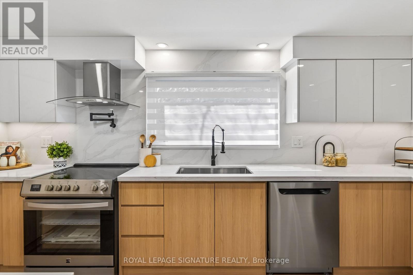 26 Carondale Crescent, Toronto, Ontario  M1W 2B1 - Photo 16 - E13019502