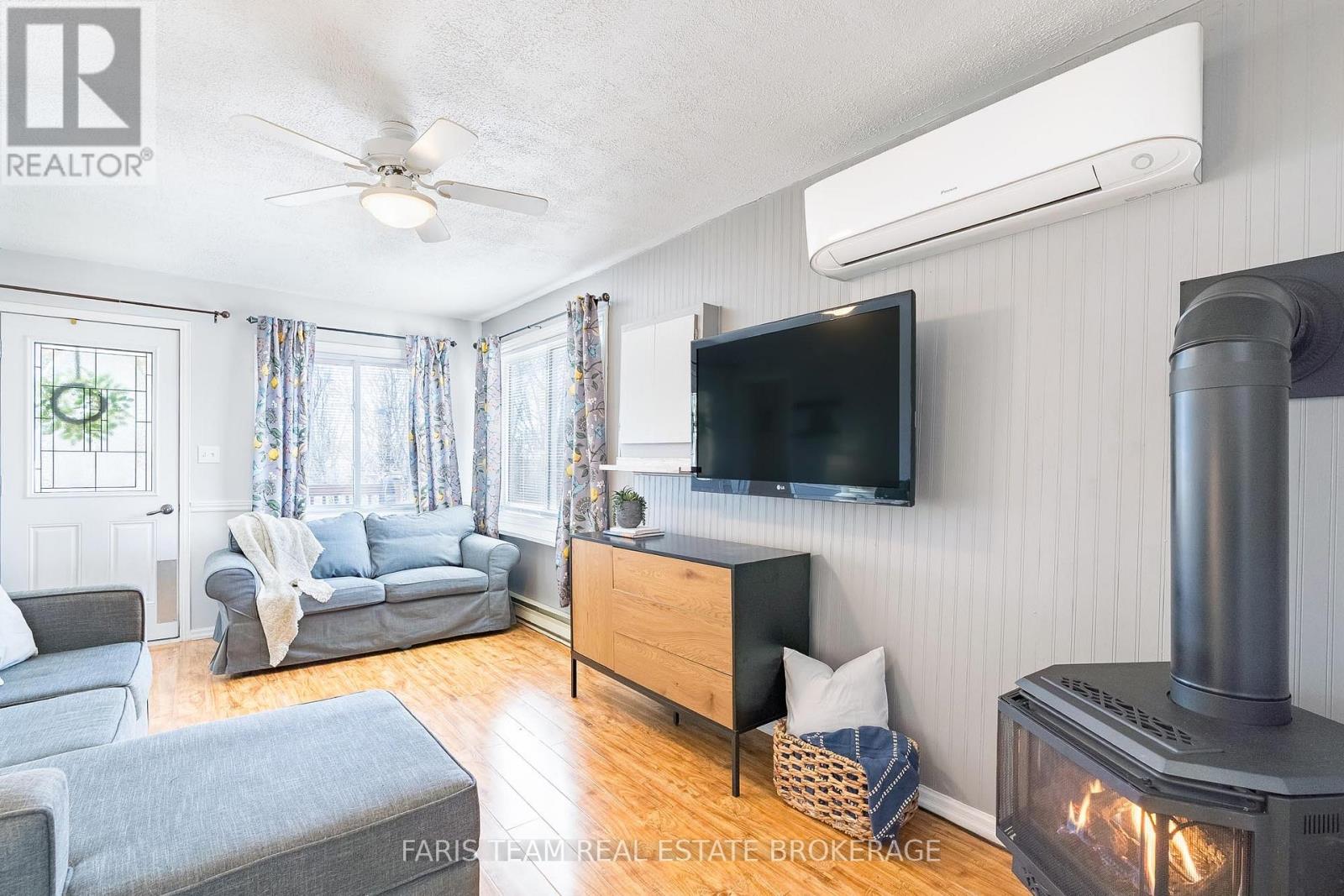 306 Ouida Street, Tay, Ontario  L0K 2C0 - Photo 12 - S13021234