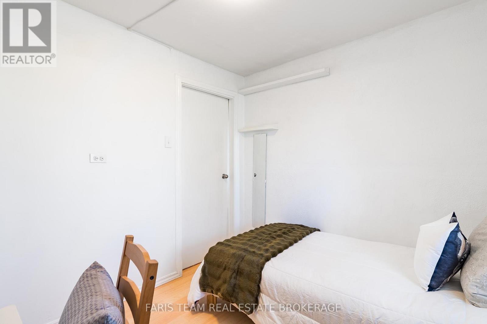 306 Ouida Street, Tay, Ontario  L0K 2C0 - Photo 16 - S13021234