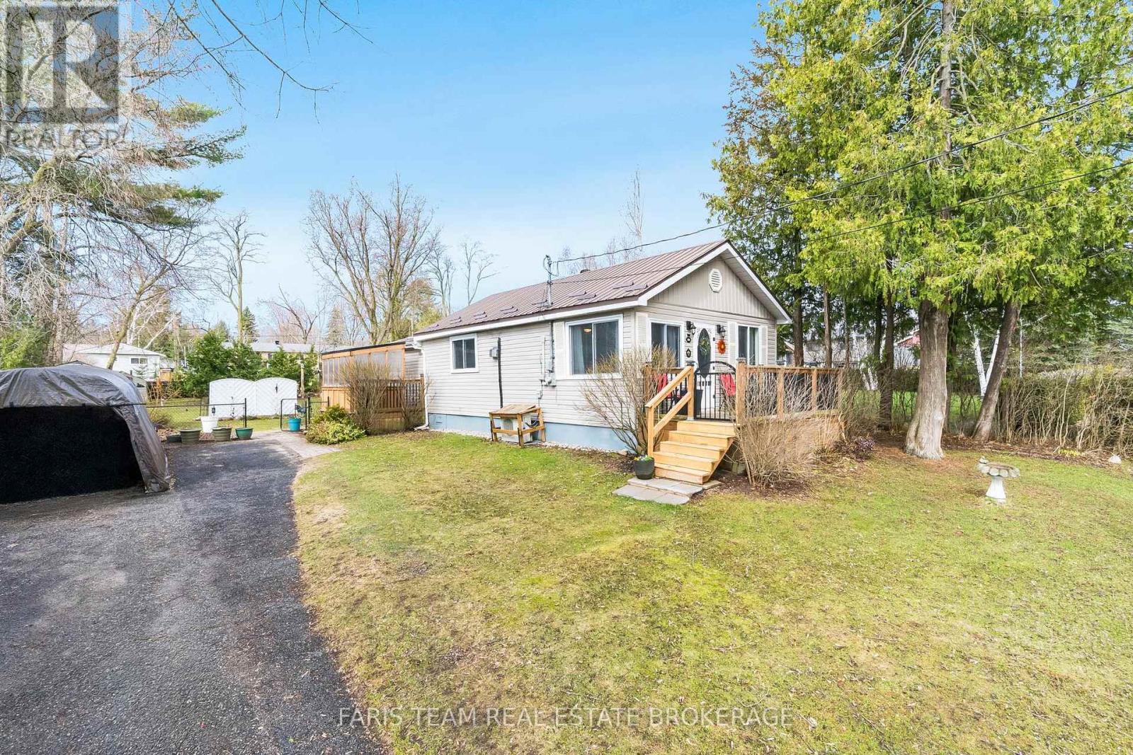 306 Ouida Street, Tay, Ontario  L0K 2C0 - Photo 3 - S13021234